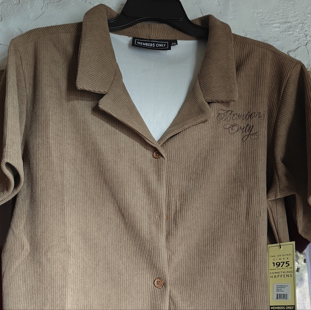 Members Only Tan Short Sleeve Shirt - Picture 5 of 7